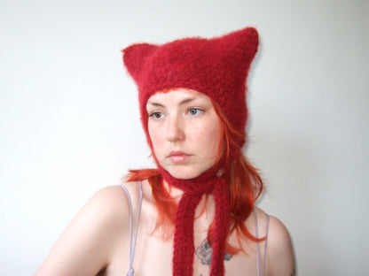 Fluffy Cat - Red