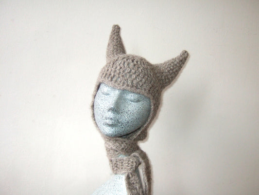 Grey Horns