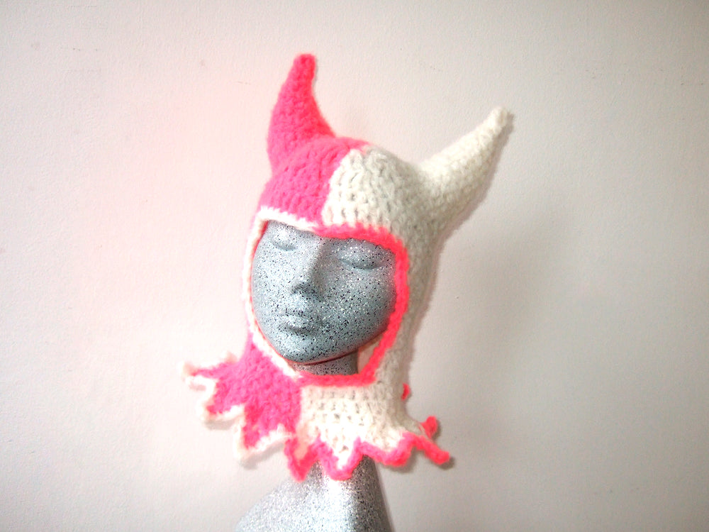 White & Pink Split Dye Horns