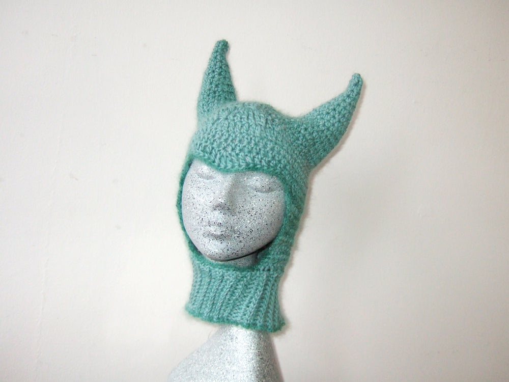 Teal Horns