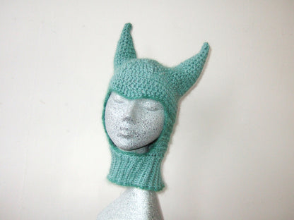 Teal Horns