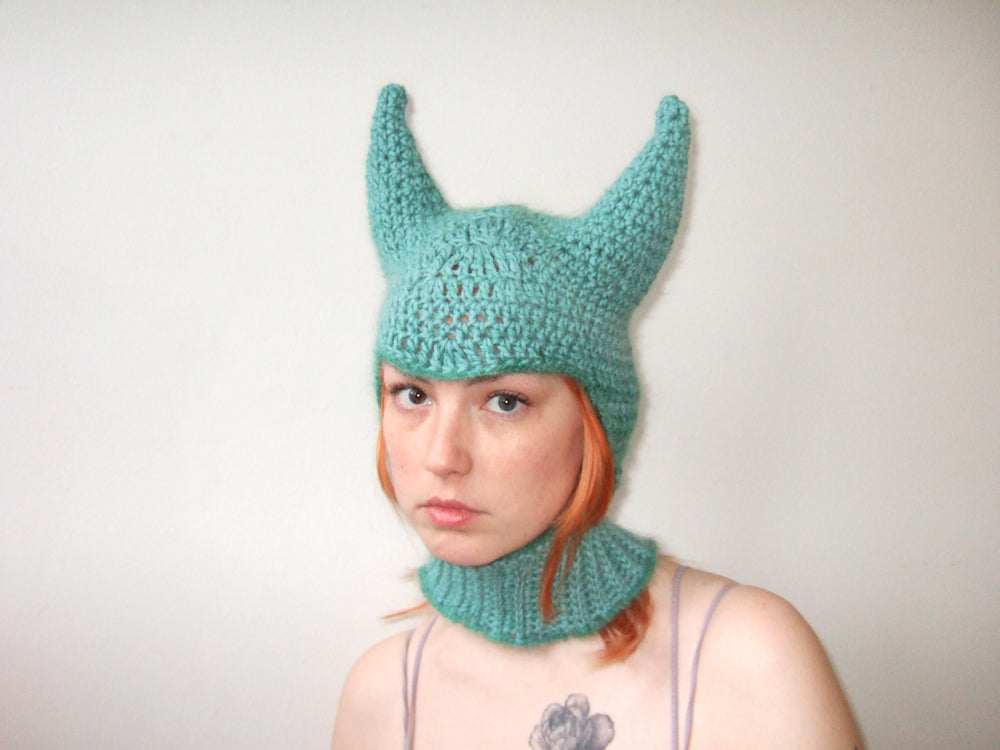 Teal Horns